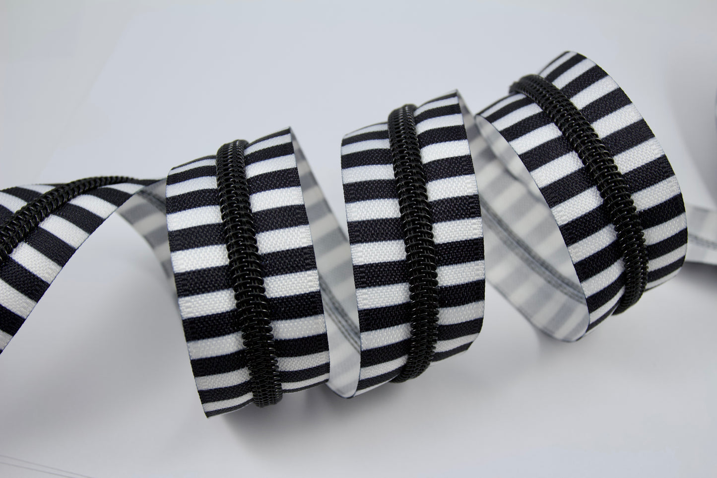 Black and White #5 Zipper Tape | 2 yards